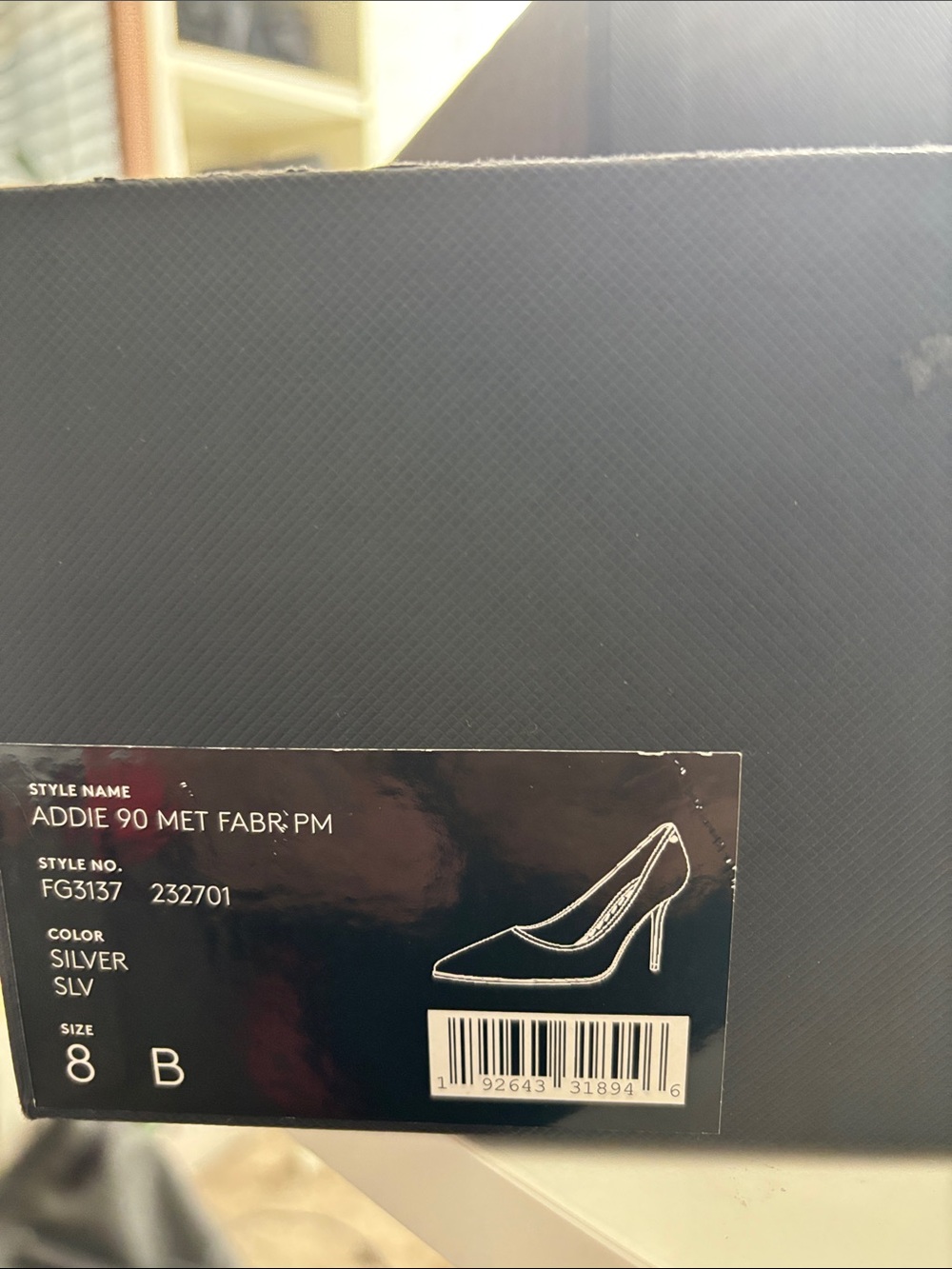 COACH Silver Glitter Pointed-Toe Pumps New with Box, Size 8. - Picture 10 of 10
